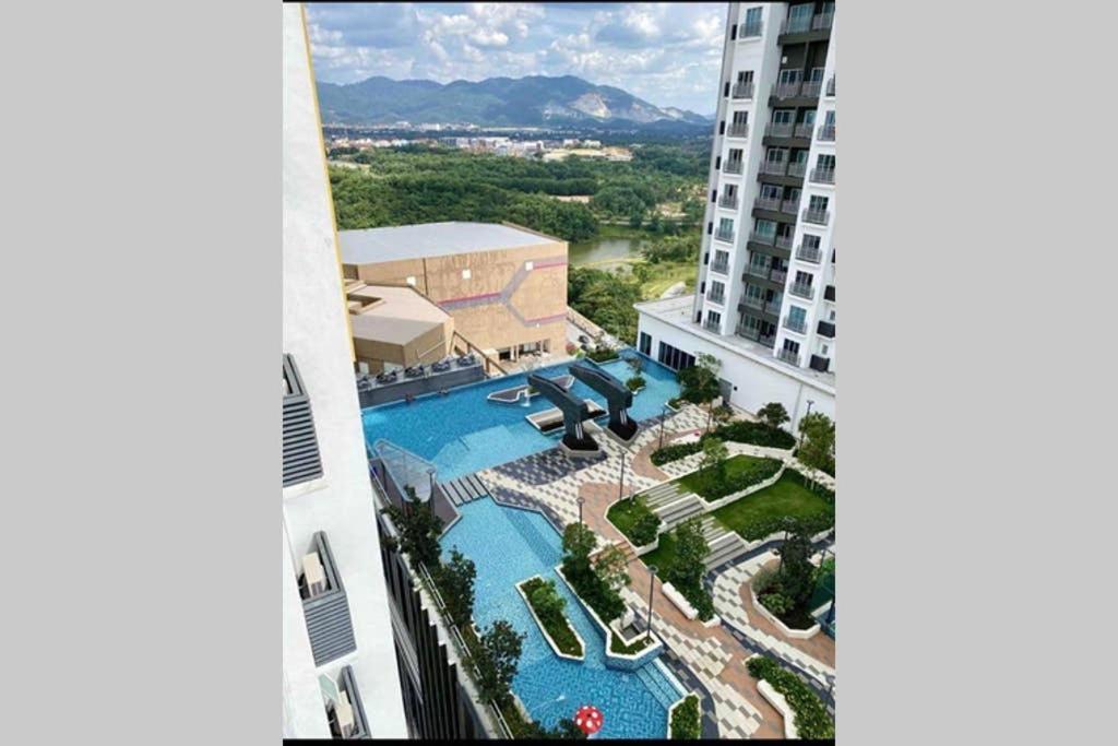 盛婷民宿a S&Thomez 2Bedrooms Mesamall Wifi Klia Usim Miu Inti Nu Nilai Exterior photo